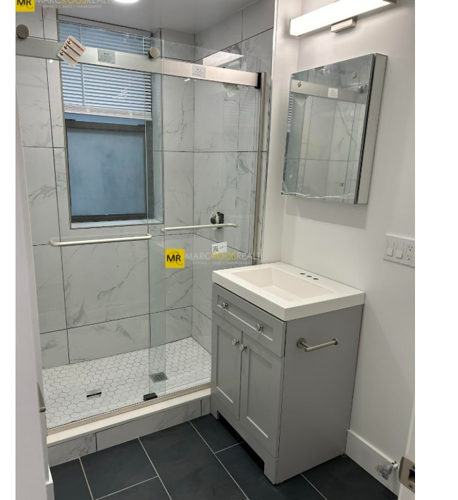 Photo - 137 Peterborough St