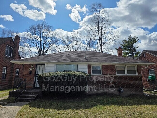 Building Photo - 22431 Lyndon St