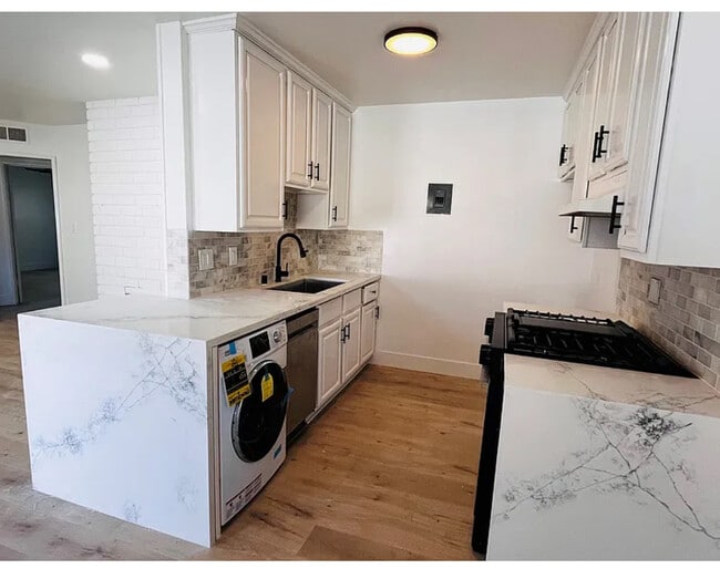 Photo - 17082 Emerald Ln Unit B