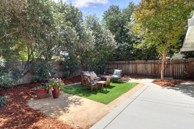 Photo - 1214 Drake Dr