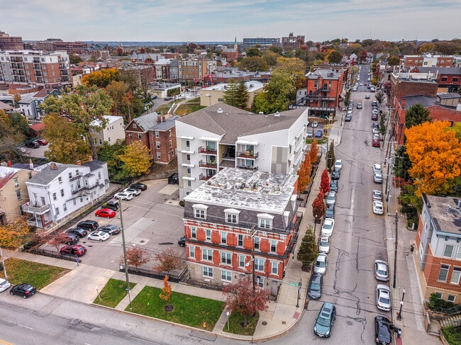 Building Photo - 2700 Jefferson