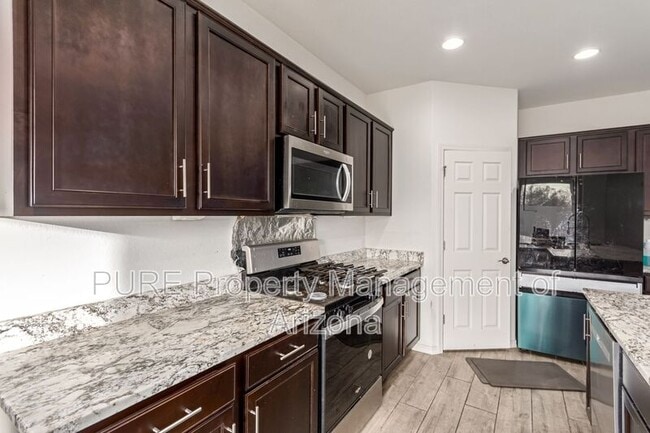 Photo - 5616 N 90th Dr