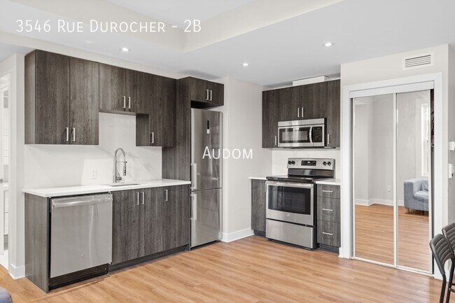 Photo - 3546 Rue Durocher Unit 2B