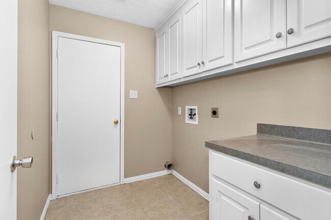 Photo - 16396 Many Trees Ln