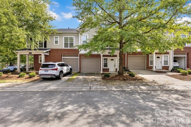 Building Photo - 15407 St Christopher Ct
