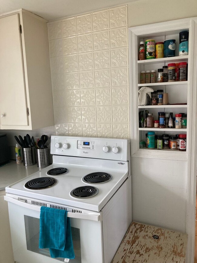 Photo - 3 bedroom, 1 bath House: Available August ...