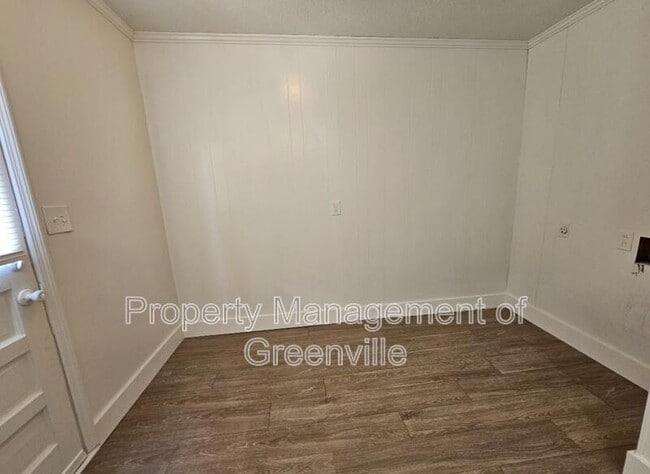 Photo - 220 Piney Mountain Rd