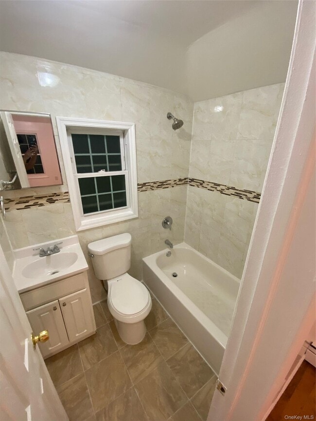 Photo - 122-07 142nd Pl