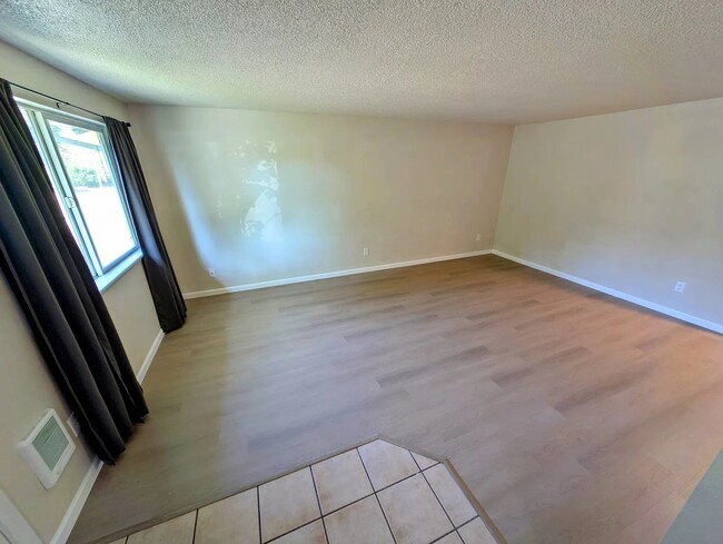 Photo - 10613 S Sheridan Ave