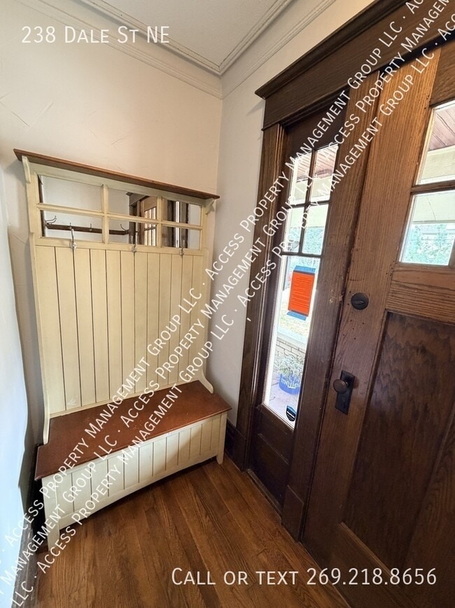Photo - 238 Dale St NE