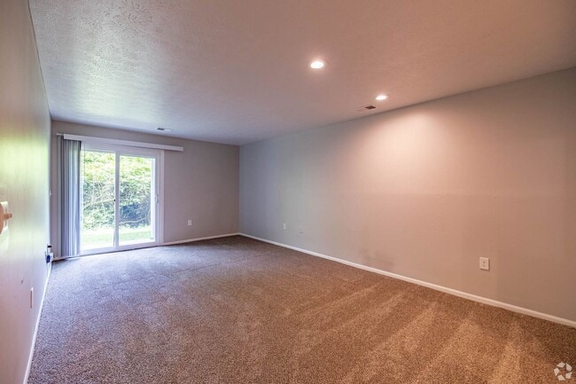 Highland Ridge Apartments - HLR
