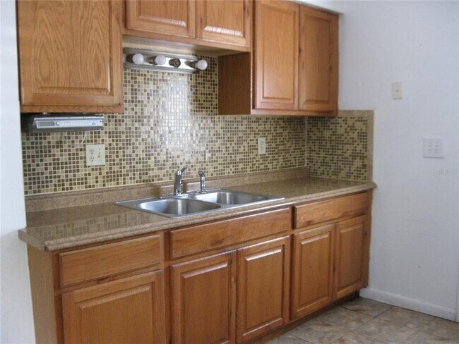 Photo - 620 31st Ave E