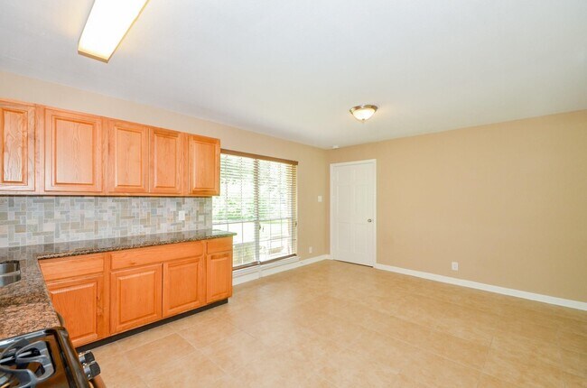 Photo - 4809 W 43rd St