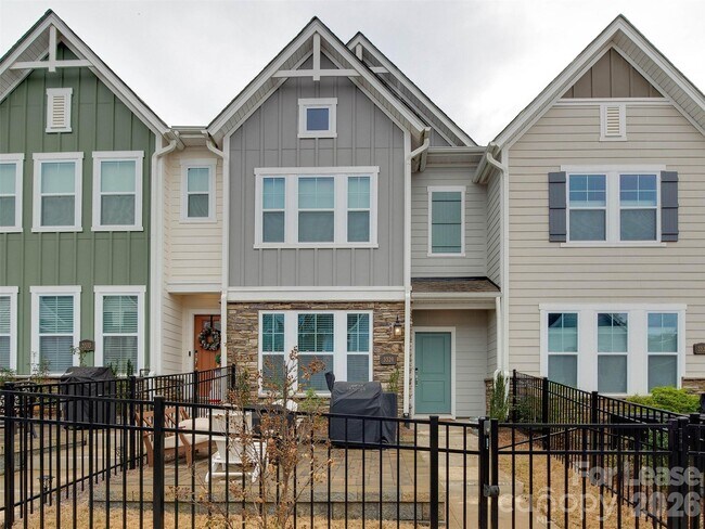 Building Photo - 3329 Ada Ml Aly