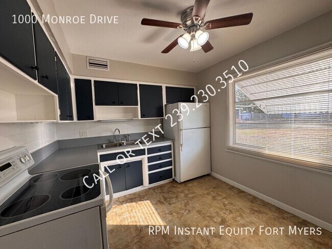 Photo - 1000 Monroe Dr