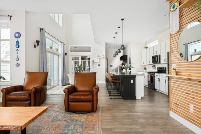 Photo - 10053 E 60th Ave