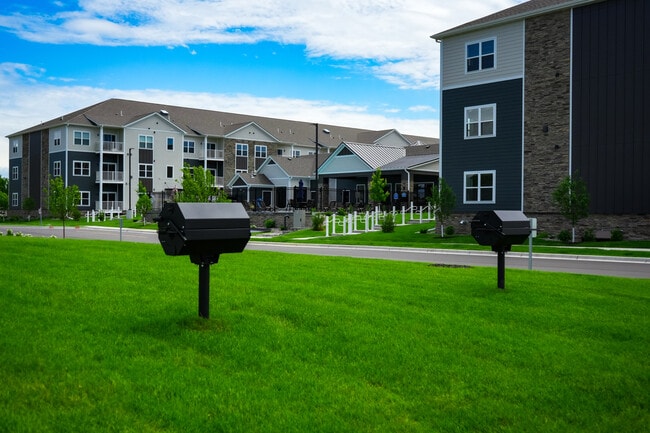 Parrillas de gas comunitarias - Kingston Crossings