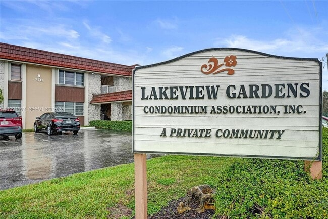 Building Photo - 5325 SW 77th Ct Unit 205F