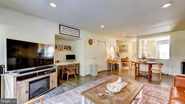 Photo - 72 Quince Ct