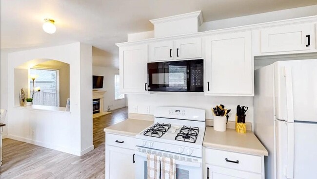 Photo - 200 Ashford Park Blvd