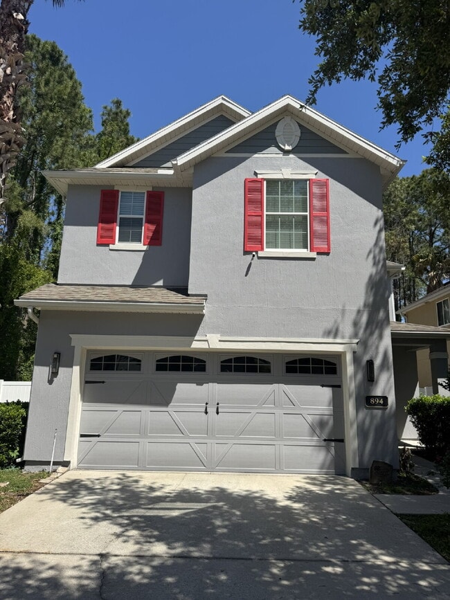 Building Photo - Coming Soon!!!!!  Spacious Living & Resort-Style Fun in Hamilton Glen!