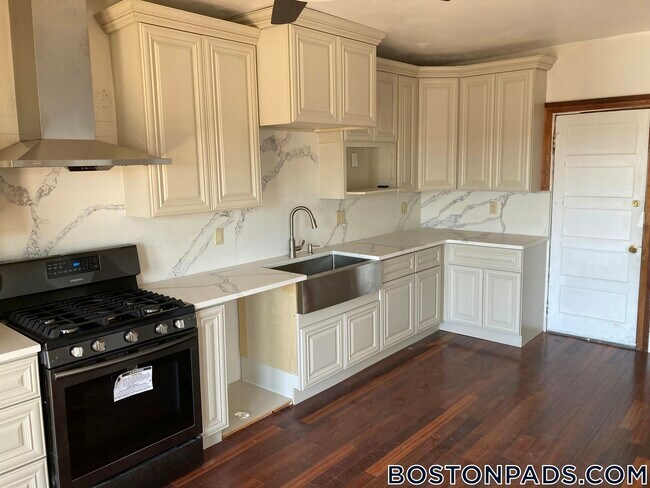 Photo - 33 Buttonwood St Apartment Unit 3