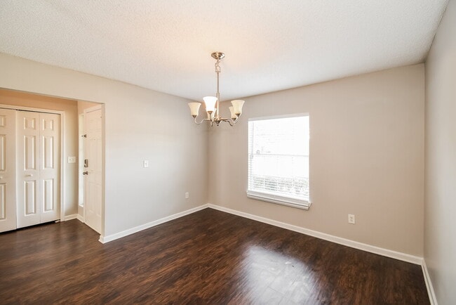 Photo - 9432 Harrier Ct