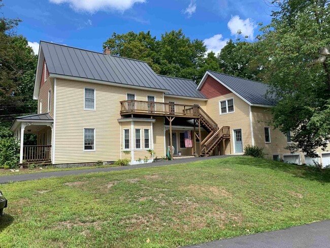 Photo - 104 Hall St