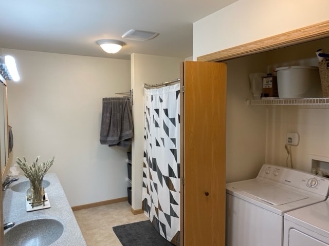 Building Photo - 448 DeKalb Ave Unit Apartment B