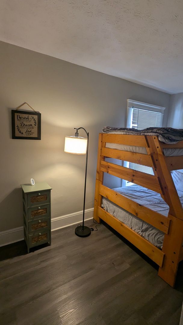 Photo - 10415-10415 Bernard Ave Unit 10415 Bernard Ave