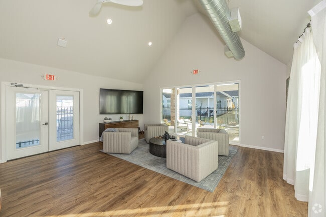 Clubhouse - Legacy Farms