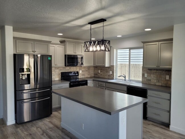 Photo - Spacious Home For Everyone!