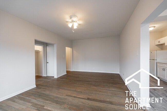 Building Photo - 7724 N Marshfield Ave Unit 1B Rental