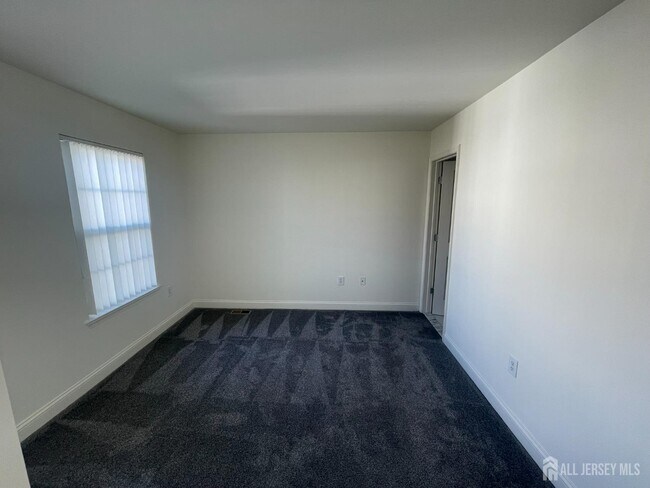 Photo - 430 Giordano Ave