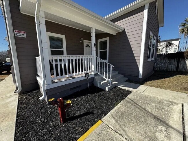 Photo - 319 S Olive St Unit 3
