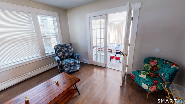 Photo - 432 Norton Pkwy