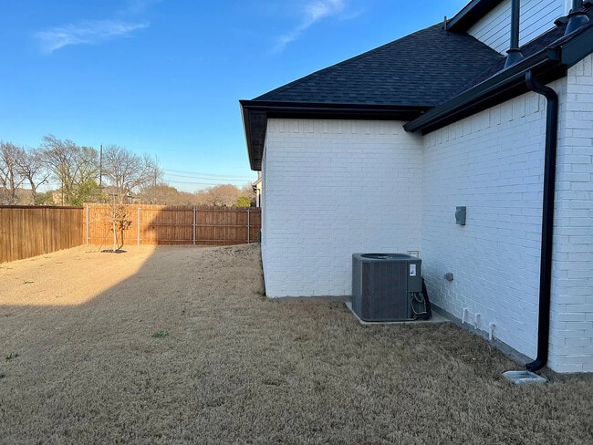 Photo - 8313 Sayers Ln