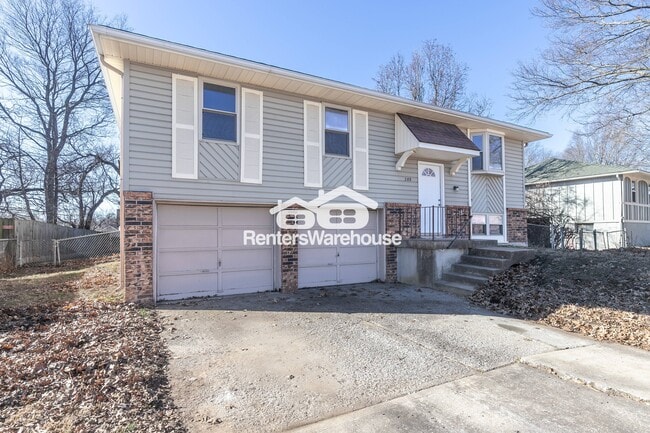 Photo - 203 Village Ln