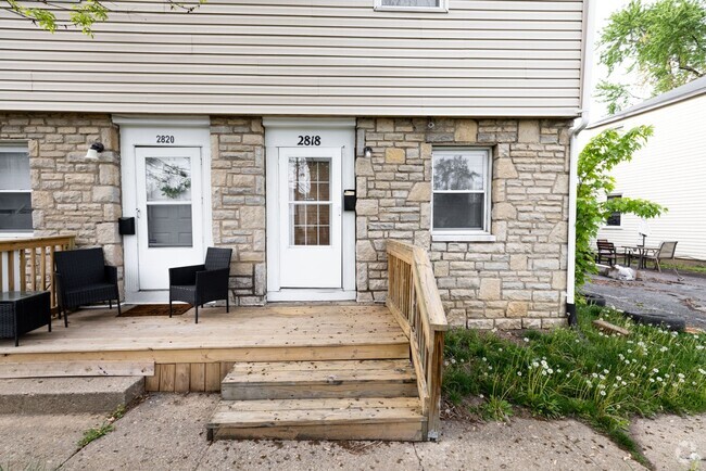 Building Photo - 2818-2820-2820 Vanderberg Ave Unit 2818 Rental