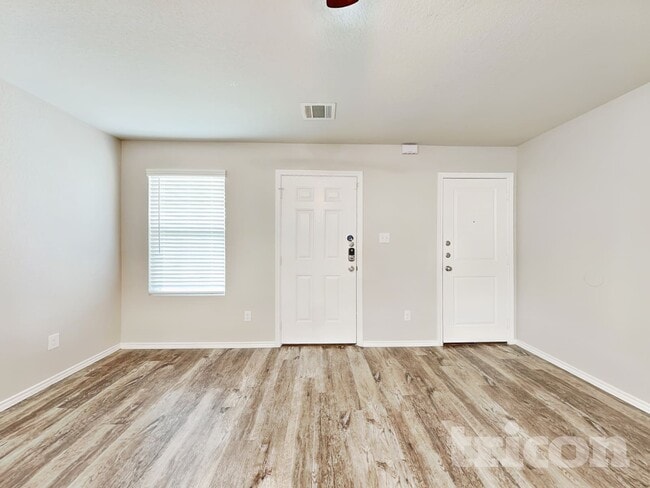 Photo - 8434 Amistad Cove