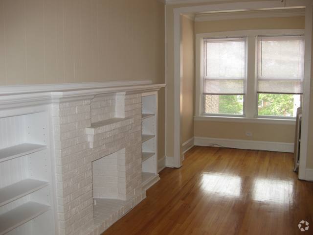 Building Photo - 4700 Lawndale Ave Unit 2R Rental