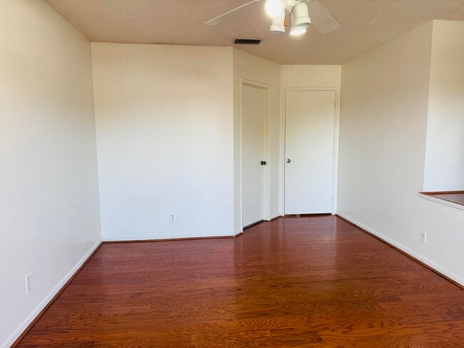 Photo - 6262 Riverwalk Ln