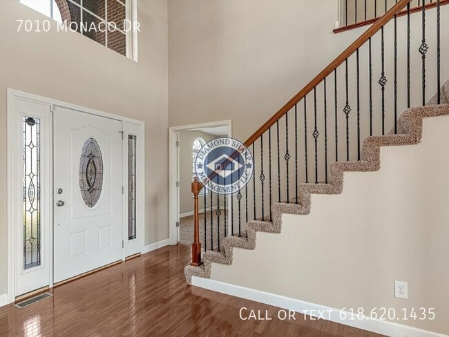Photo - 7010 Monaco Dr