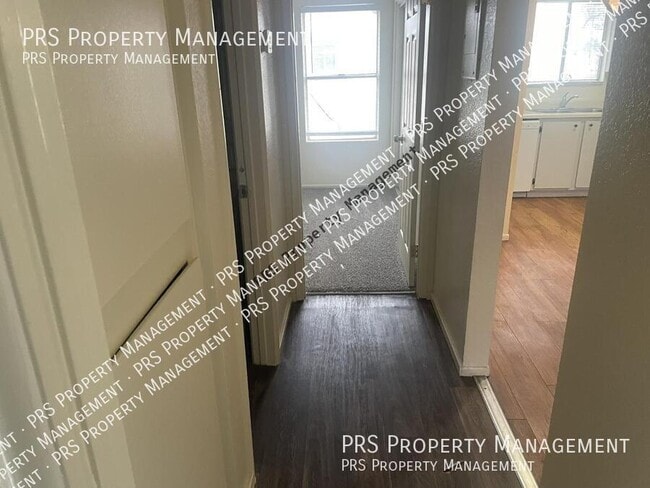 Photo - 465 W Ivyglen St Unidad 465 #224 W Ivyglen Street