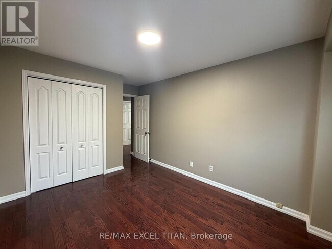 Photo - 251 Shawnee Cir