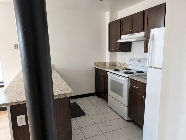 Photo - 37 S Main St Unit 12