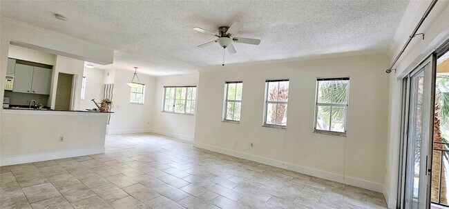Photo - 2452 Centergate Dr