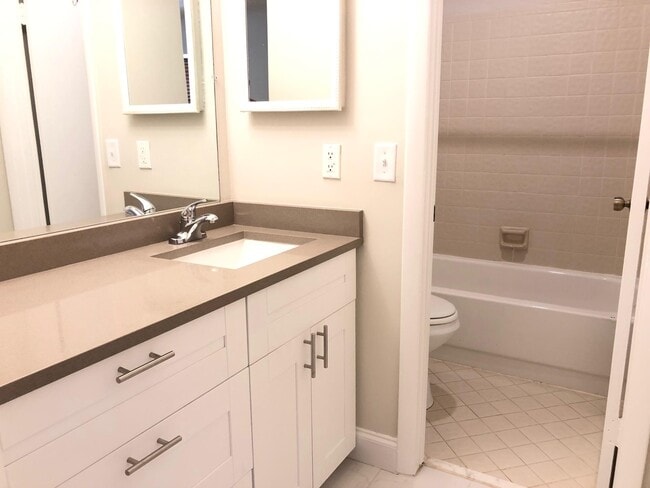 Photo - 3711 Carambola Cir N