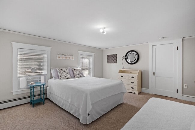 Photo - 21 Portsmouth Ave