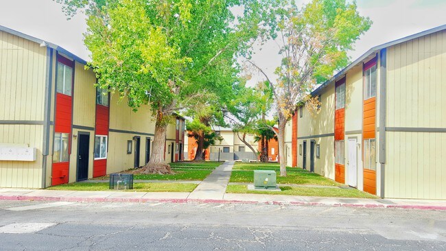 Photo - Oakridge Apartments